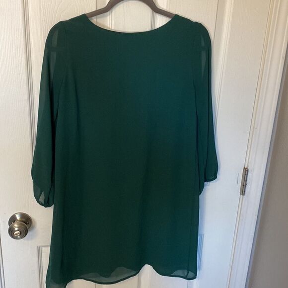 Lulus- dark green slit sleeve- size small - Picture 7 of 8